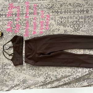 Alo Yoga Espresso Brown Sports Bra and Leggings